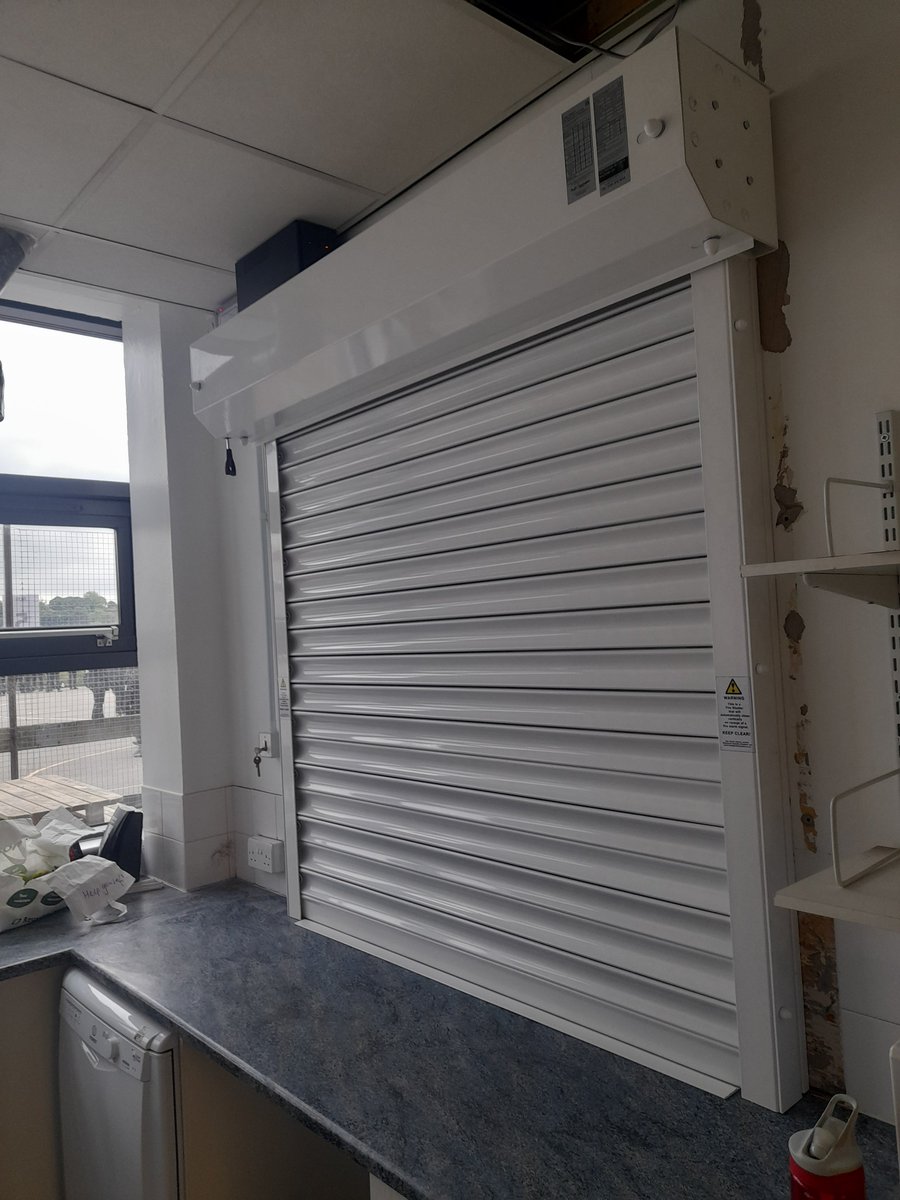 RollerShutterUK's tweet photo. Bradford Road. Manston. Fire shutter completed on 22/9/22 https://t.co/3CIaan9ShF