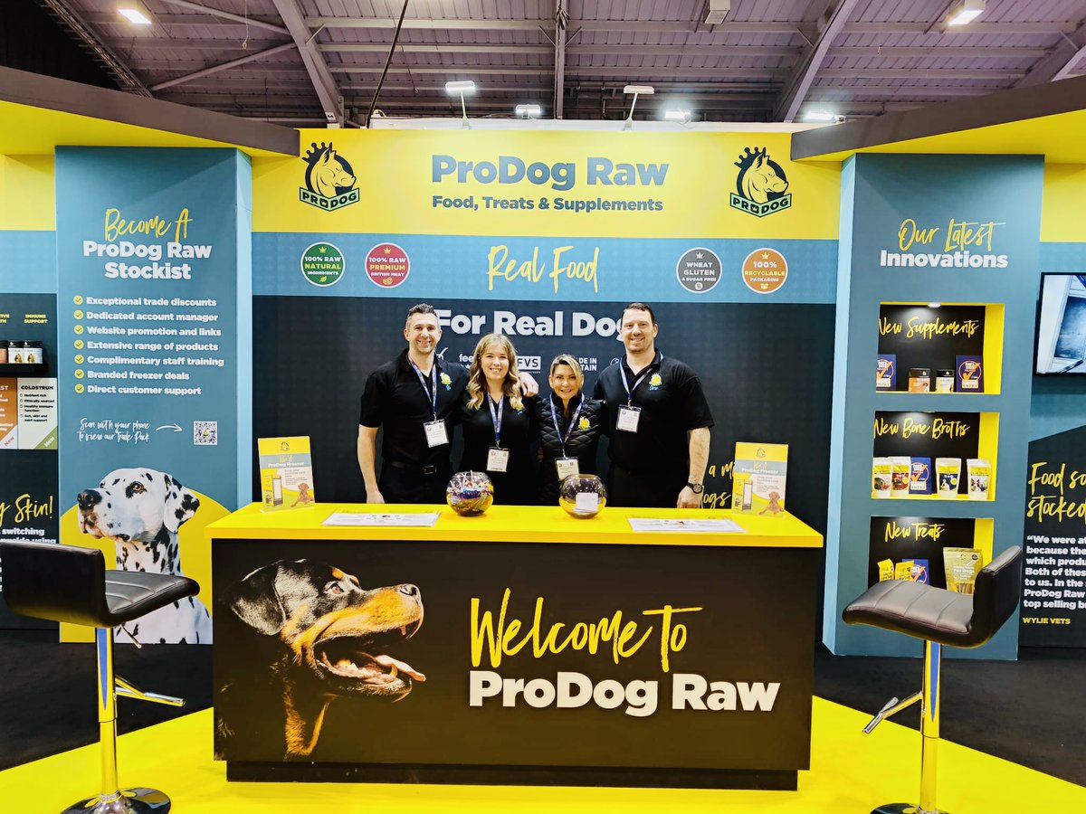 ProdogRaw's tweet image. Team ProDog are at PATS in Telford. Come along and say “hi” 👋 if you’re there. You can find this friendly bunch on stand G10. They will be happy to chat all things raw and canine nutrition with you. 😃 

@PATS_TELFORD 

#patstelford