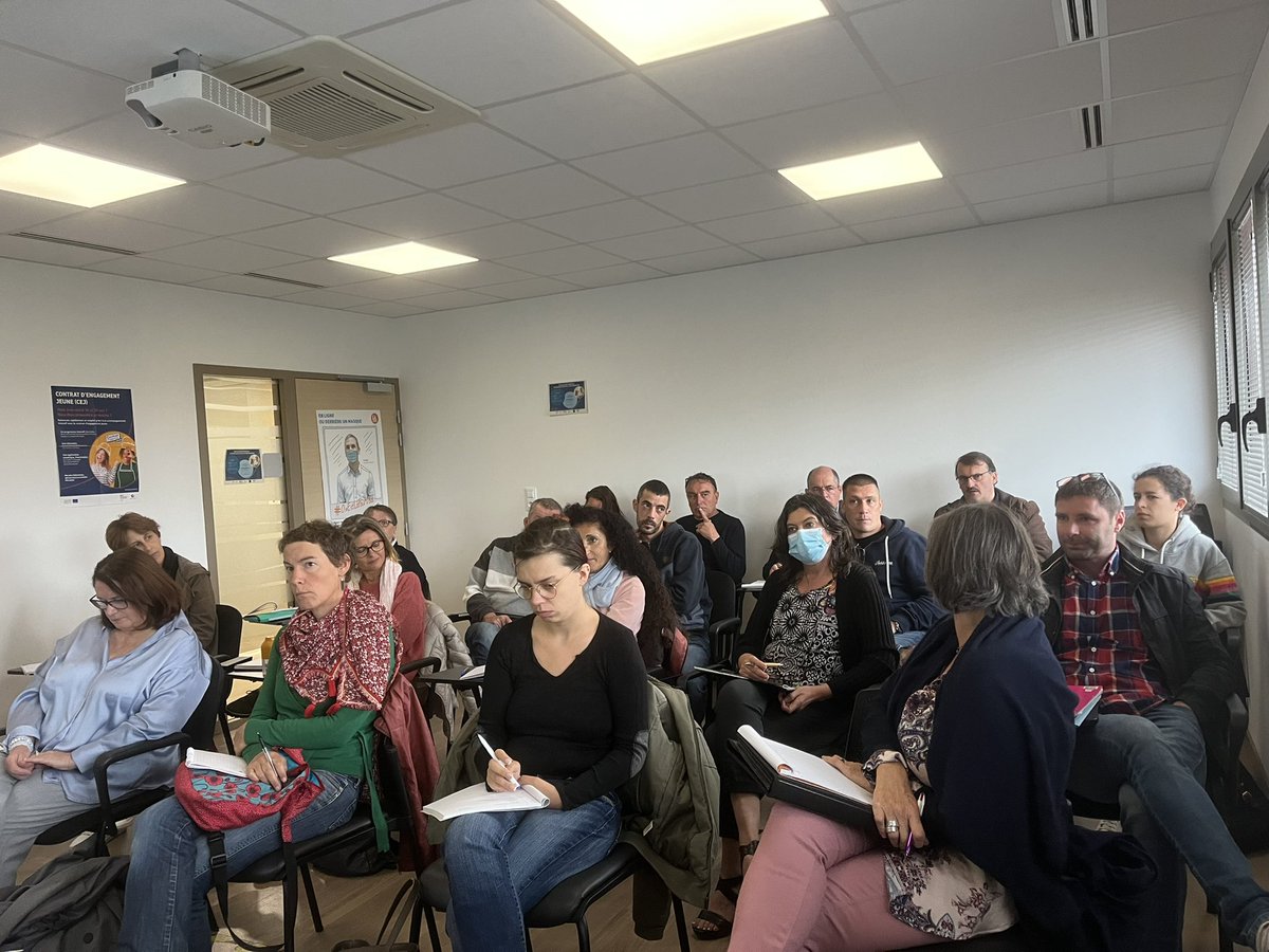 BardelClaudiePE's tweet photo. A #ploermel ce matin nous accueillons @SolenneNoel du cabinet @bakertillyfr pour une intervention auprès de 20 porteurs de projet sur le thème « Choisir son statut juridique » dans le cadre de la semaine #Restart2022 👍🏻
@Pole_Emploi_BZH
Merci à notre conseillère C. DAPSENCE. https://t.co/z7isKDJrcy