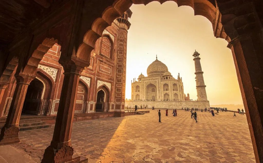 GetsHoliday's tweet photo. #Private #TajMahal #Agra #Tour by #car 
 book tour with us and more information visit  https://t.co/xu7W3b7ob7
Email : getsholidayindiatour@gmail.com 
Call us at : +91 8532003202 ,
#tajmahaldaytrip #tajmahaldaytripdelhi #agraindia #exploreagra #exploring #tajmahalindia #agracity https://t.co/u6CfDUN7FX
