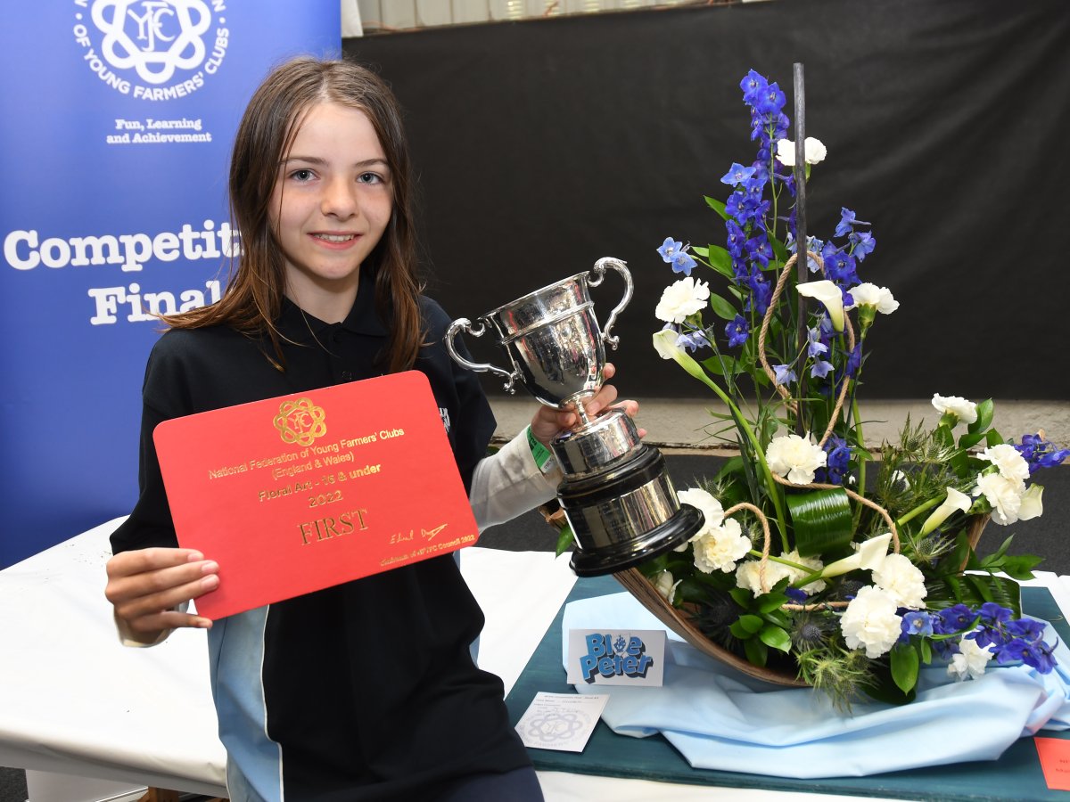NFYFC's tweet photo. Congratulations to the winners of our Floral Art competition yesterday. 

Emily from @RadnorYFC, Isobel from @WiltshireYFC and Emma from @Brecknockyfc created some amazing and trophy winning floral displays. 

#YoungFarmers https://t.co/PtRytFVwfG