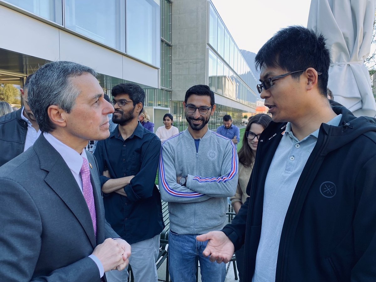 BellinzonaIrb's tweet image. Thank you @ignaziocassis for the informal exchange you had with our researchers, who come from more than 30 countries and 4 continents. 
All this is Bios+: Science that Helps.
@EDA_DFAE @IOR_Bellinzona @USI_university 
#irb #ior #lrteoc #biosplus #bellinzona