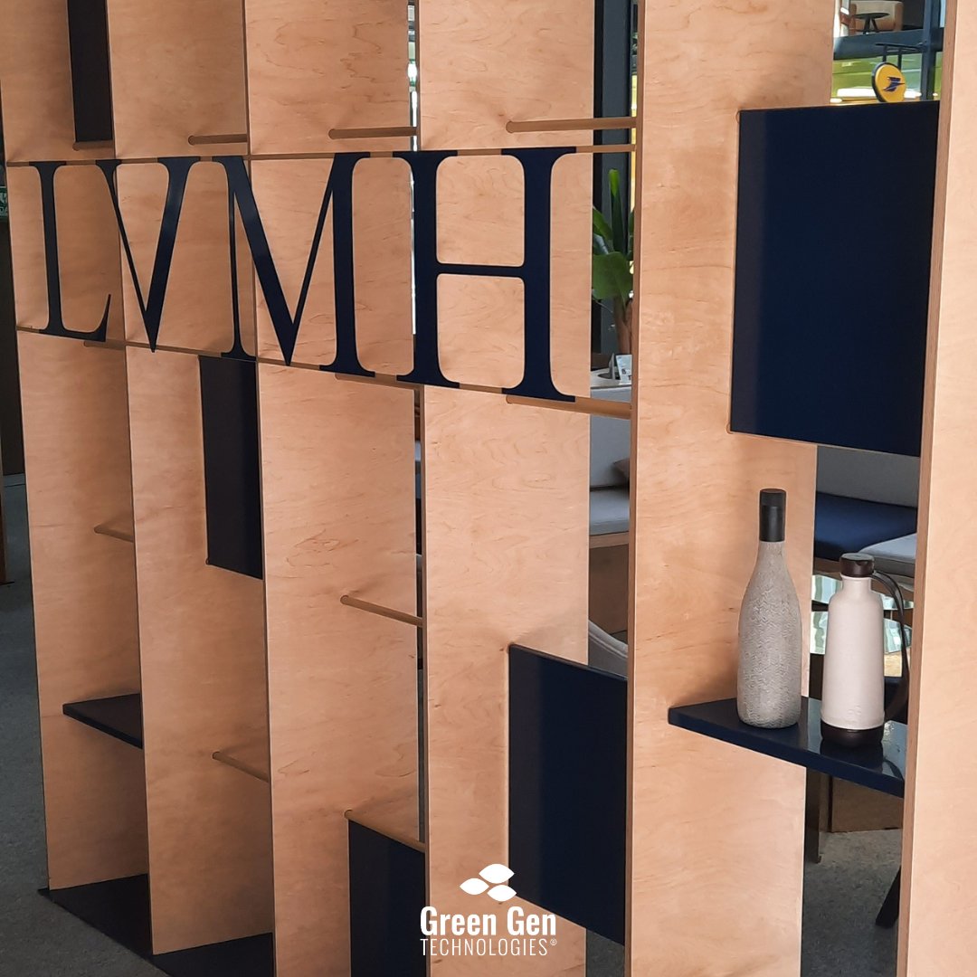 Nous sommes membre du Club Alumni LVMH pour 12 mois de plus ! C'est une fierté de pouvoir partager notre expérience et transmettre nos connaissances avec une communauté mondiale.

Un réel plaisir de continuer à travailler aux côtés de <a href="/DataMa_Solution/">DataMa</a> et <a href="/Bambuser/">Bambuser</a> à la Station F.