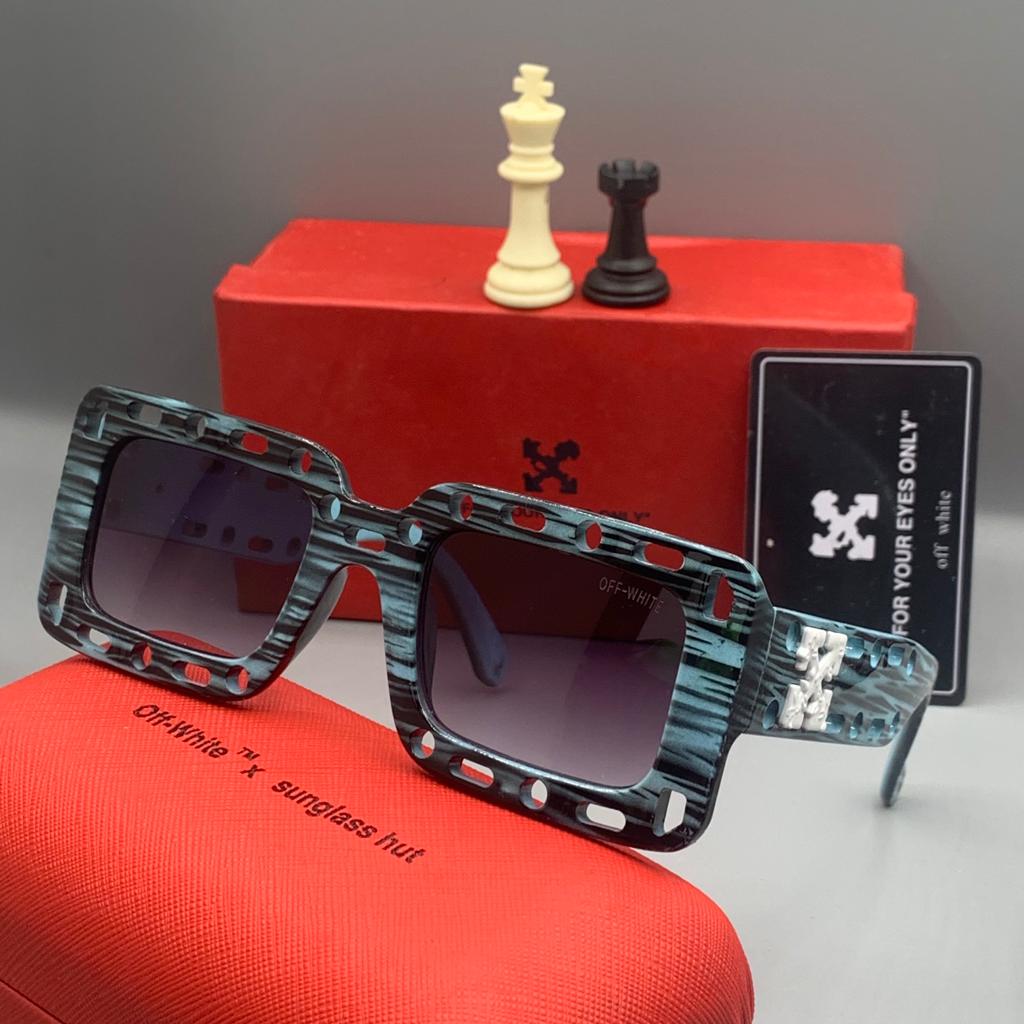 OmololaYusuf7's tweet photo. Thick And Bold Sunglasses 👓
Highly Unisex 🥰
Price 6000 https://t.co/tPL1ughMCN