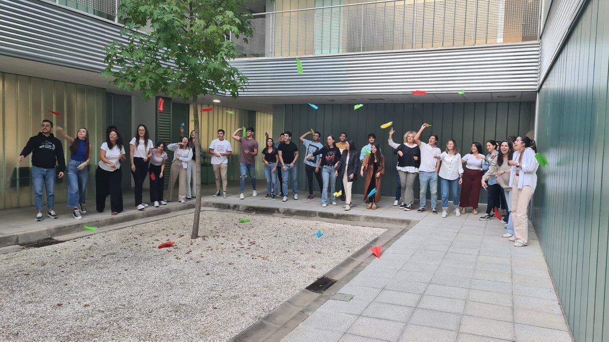 CulEmprendedora's tweet photo. Con los nuevos 34 becari@s PIRT empezamos a #CONFLUIR en @FundecytPCTEX #liderazgo y #trabajoenequipo, #autoconocimiento y #autoeficiencia trabajo transversal con @SepyeUEx
@infouex @fundacionunexes @Junta_Economia @extremtrabaja @AprendizajeExt @EntreCompEurope https://t.co/8ljCqzjuFy