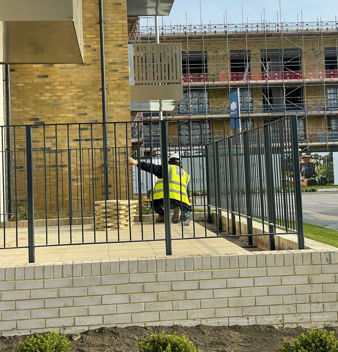 CoinfordUK's tweet photo. - Site Update -
It has been a busy few weeks at our site in Eastern Quarry for our client Countryside getting ready for the handover at Eastern Quarry.
#Coinford #groundworks #externals #handover #kerbs #paving #patios #countryside #easternquarry #modularpaving. https://t.co/9kjVPnNj1v