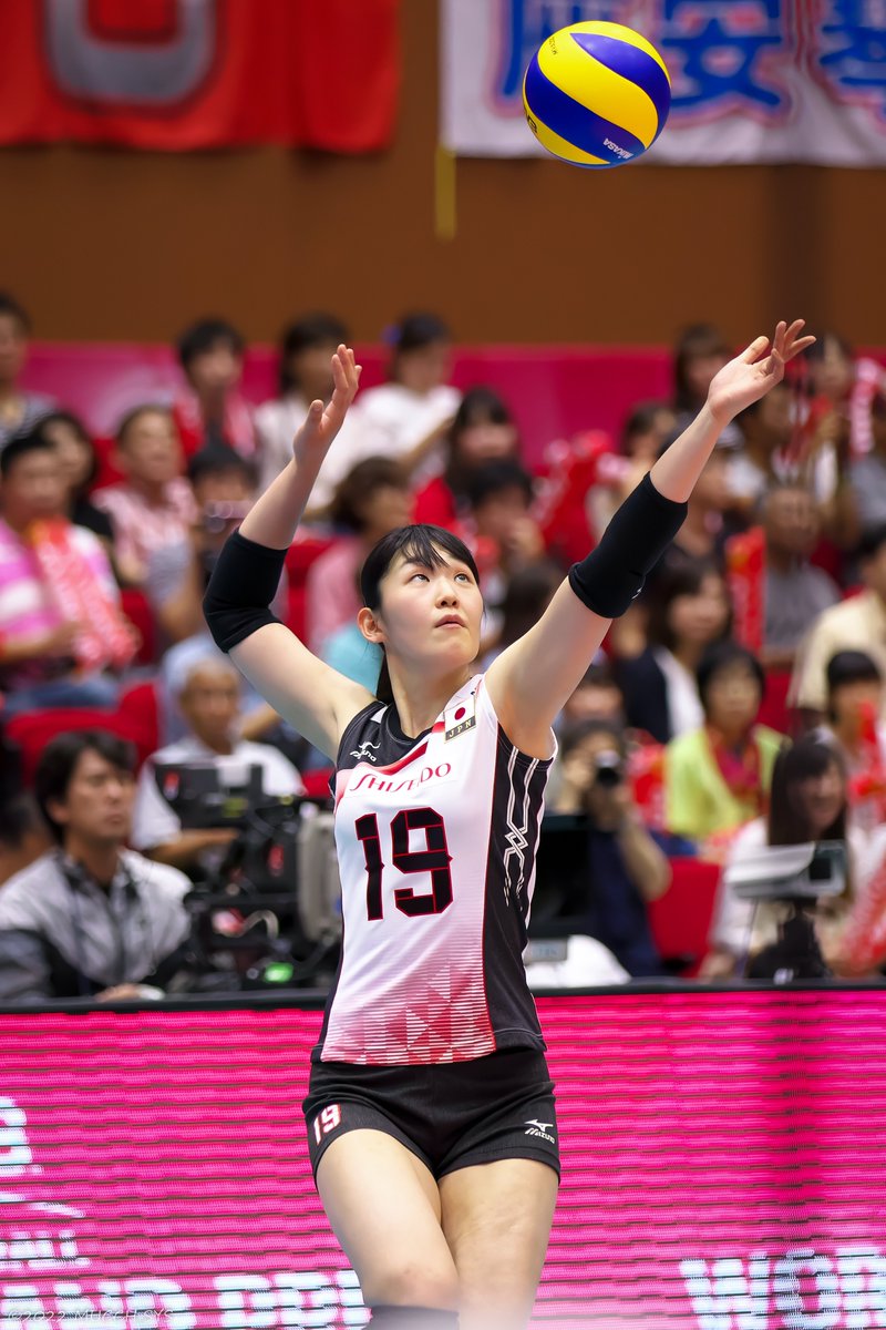 mucch_sys's tweet photo. #井上愛里沙 選手
【1枚目】2016.6.25 #WGP2016 #島津アリーナ京都
【2枚目】2017.4.22 #秋季関東大学女子1部 #筑波大学 #小田原アリーナ https://t.co/N8jGmkaaDi
