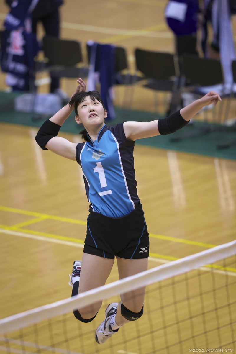 mucch_sys's tweet photo. #井上愛里沙 選手
【1枚目】2016.6.25 #WGP2016 #島津アリーナ京都
【2枚目】2017.4.22 #秋季関東大学女子1部 #筑波大学 #小田原アリーナ https://t.co/N8jGmkaaDi