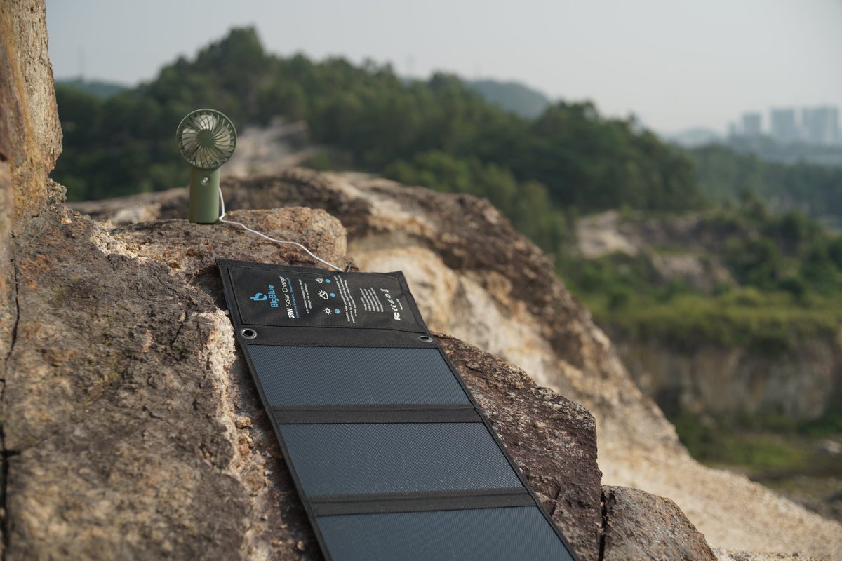 BigBlue 28W Solar Charger
👉: bigblue-tech.com/products/28w-s…

#bigblue #SOLAR #solarpower #solarenergy #solarpanels #solarpanel #hiking #Camping #outdoor #outdoors #outdoorliving #rvcamping
