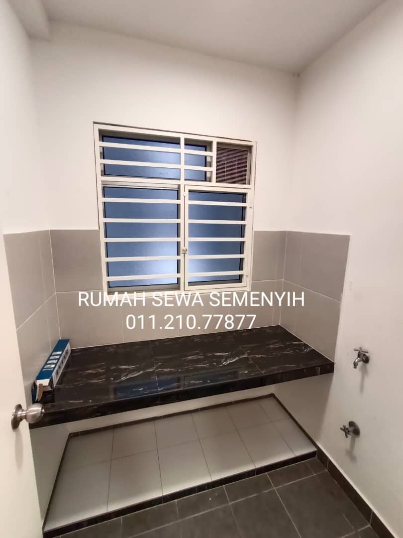 IdaHartanah's tweet photo. RM850 HARMONI ECO MAJESTIC WITH CABINET
‼️Intake OCTOBER‼️
INC MAINT FEES
CABINET
LIGHTS
FAN
FULL GRILLS
WATER HEATER
900 SQFT
3 ROOMS 2 BATHROOMS
2 CARPARKS

Puan Ida 
https://t.co/BeM3JEYIjF https://t.co/eF1Nhz0vfU