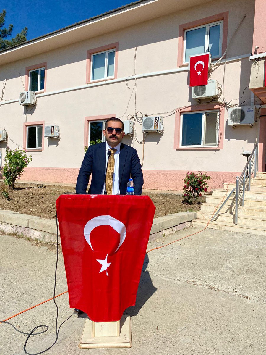 thaerdem's tweet photo. Saçma sapan konuşmayın. https://t.co/6Q5Bz6bvkH