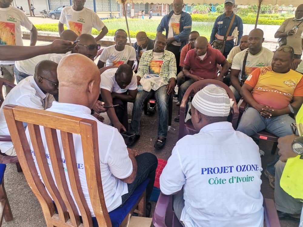 BITZERAfrica's tweet photo. #BITZERAfrica was involved at the Preservation of the Ozone Layer: Senegal & Ivory Coast presented the ECOLITE #condensingunit (https://t.co/4NWGfrffnK). Please contact them: info@bitzer-senegal.com & info@bitzer-ivorycoast.com. #yourgreenworld @BITZERGroup https://t.co/EujGXDj6XR