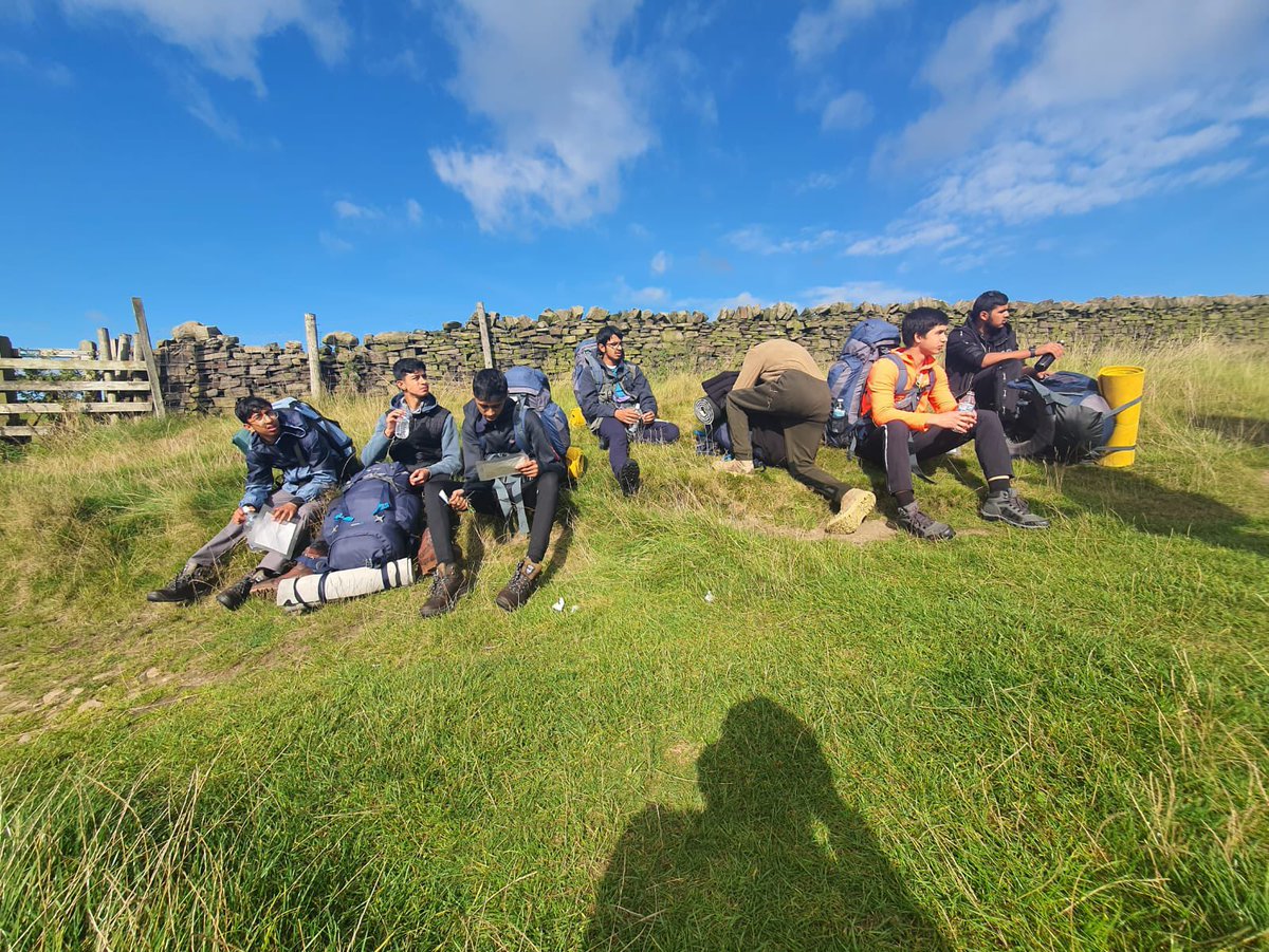 tauheedulboys's tweet photo. Pupils from @tauheedulboys enjoyed their pre-expedition as they prepare to complete their @DofE Bronze award #service #teamword #ambition #respect #WeAreStar https://t.co/ZzkZGbnsmj