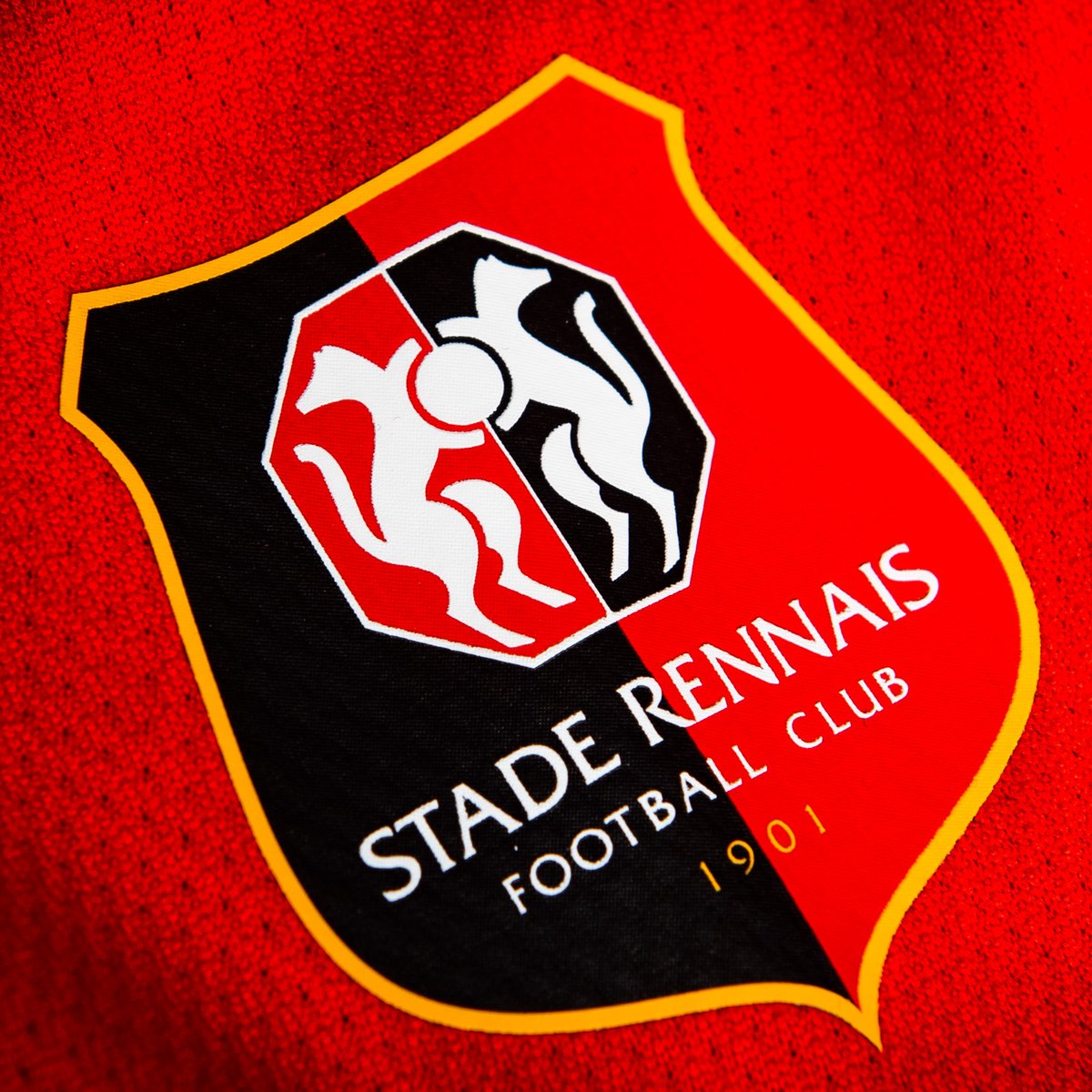 EuropaLeague's tweet photo. 🔴⚫️ Your all-time favourite Rennes player?

#UEL https://t.co/6gSGTgmcKM
