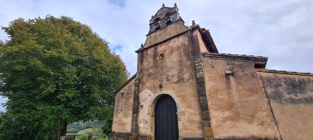 Fundacioncardin's tweet photo. El #sábado llovió ¿pero cuando paró la lluvia la gana de conocer y disfrutar? De #SanSalvador de #Priesca a la #CapillaDelSantoÁngelCustodio de #Ganceu #caleyando por el #CamínDeMestres fué una mañana #disfrutona por #Villaviciosa 🍎 @GrupoElGaitero @TurVillaviciosa @Comarcasidra https://t.co/eGGDlc8SYU