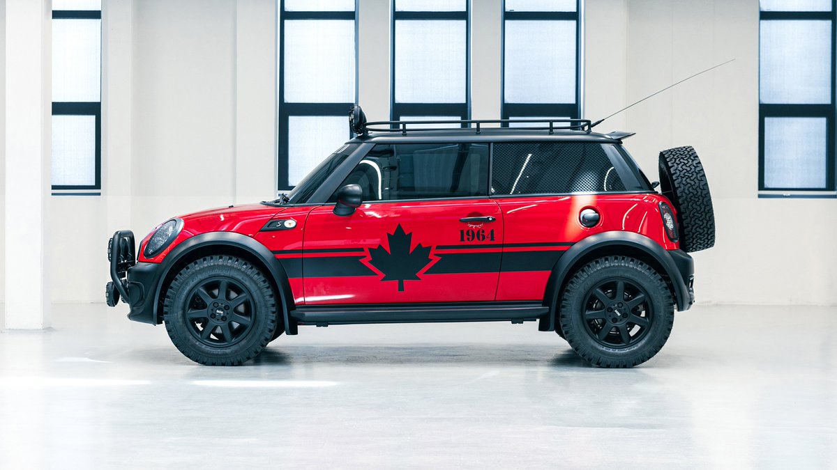 MINI's tweet image. The MINI Cooper S "Red Mudder" by DSQUARED² brings adventure to every road. Can you name the rugged features that make this MINI fit to face the elements?

See it up close at MINI Insider: bit.ly/3QJnuI1

#DSQUARED2 #MINIIcons #MINI