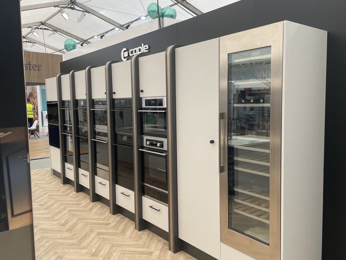 TwentyFiveLtd's tweet photo. Prestigious UK kitchen brand Caple asked us to create an exhibition stand for the Sirius 2022 trade show at the Forest of Arden near Birmingham. The stand was completed over a four day period and featured some exquisite joinery from our joiners shop.

#fitout #refurbishment https://t.co/8NdY3KveWp