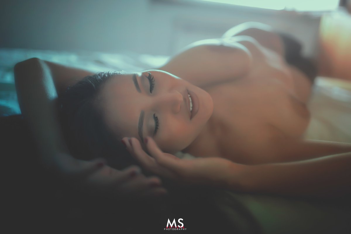 <a href="/crismillerxxx/">Cristina Miller</a>