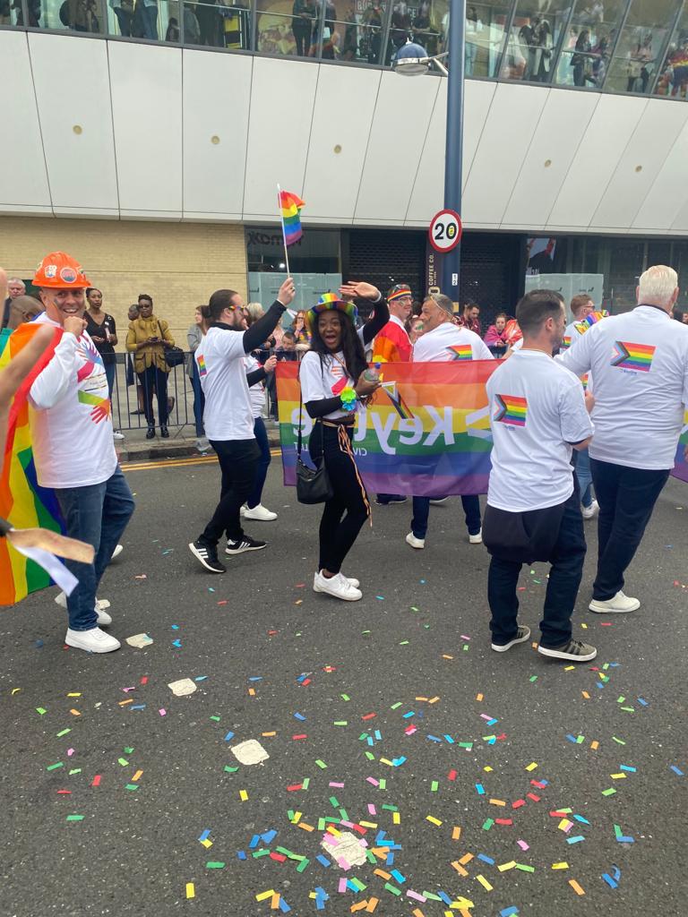 KeylineCivils's tweet photo. What a weekend we had at Birmingham Pride. Here’s some of our team enjoying the parade and our fantastic Keyline float.
A big thank you to our D&I team who organised our involvement in #birminghampride and to everyone who supported us.
#pride22 #diversity #inclusion https://t.co/PbfLMpaZuq