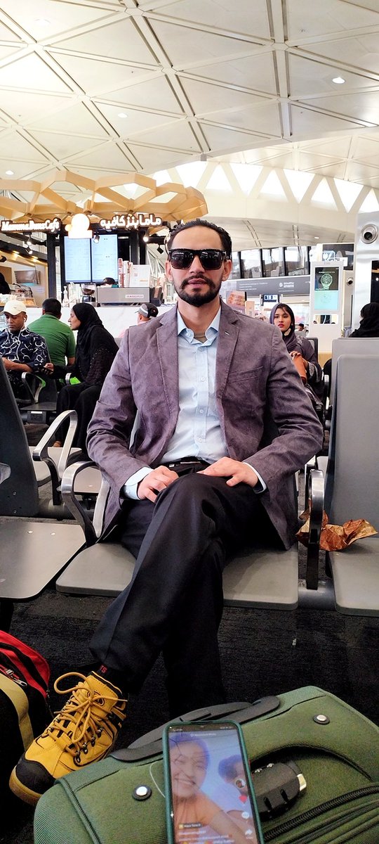 नवरात्रीको पहिलाे दिन #घटस्थापनाको सम्पूर्ण धेरै धेरै शुभकामना
#शुभ_नवरात्री  🙏☕️