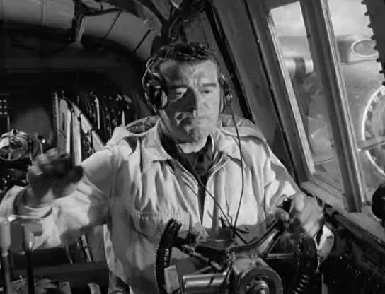 TalkingPicsTV's tweet photo. Could he escape his fate? 12:15pm #JackHawkins #ElizabethSellars THE MAN IN THE SKY (1957) #TPTVsubtitles A #MichaelBalcon production for #EalingStudios https://t.co/LPOki4wEWS
