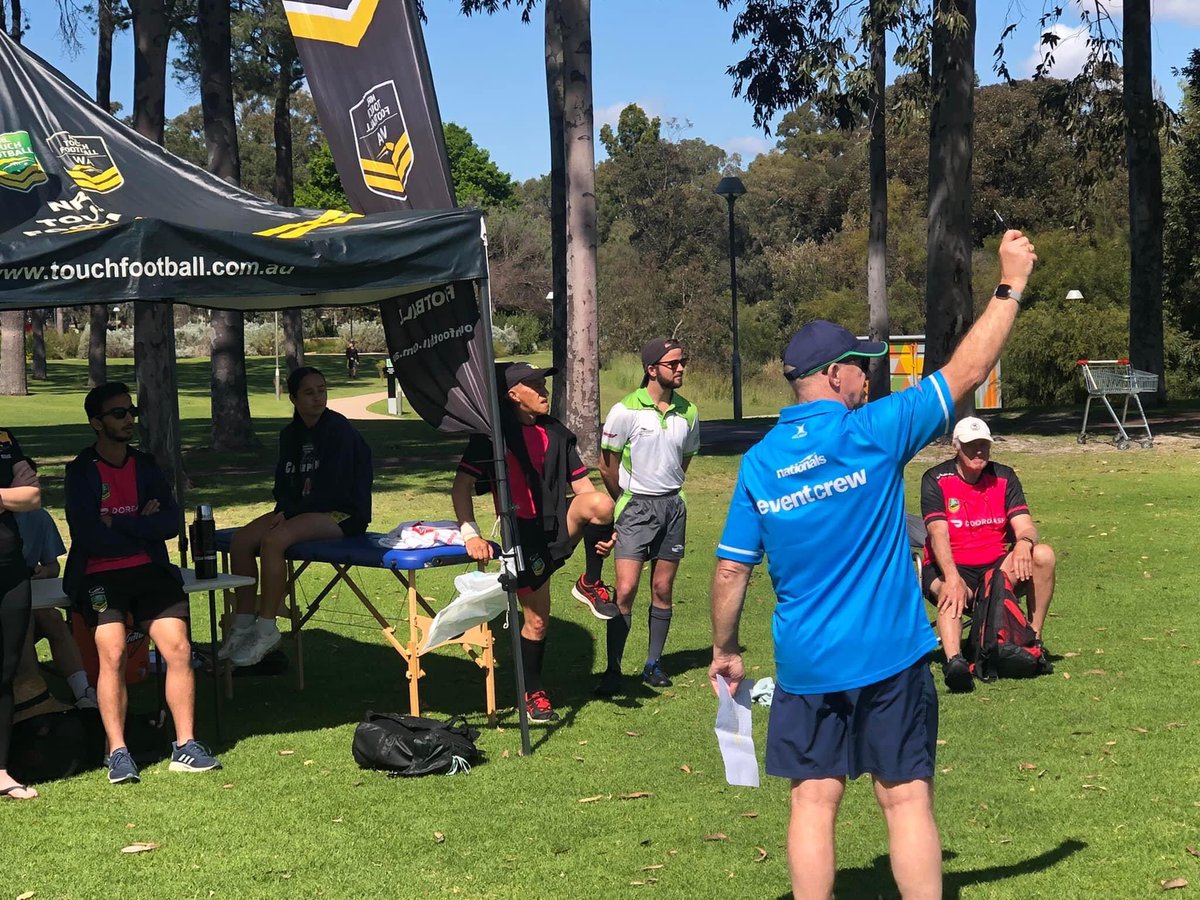 watouchrefs's tweet photo. Referee getting ready for Uni games. Thanks all for volunteering https://t.co/ofph21k7X4