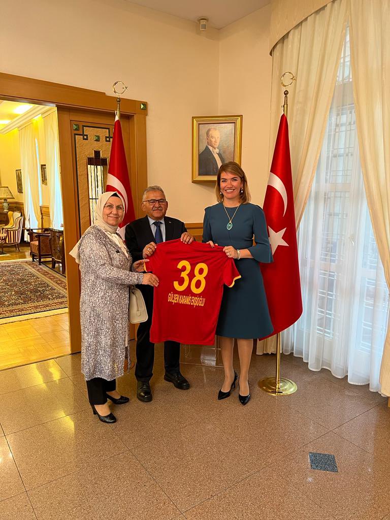 Memduh Büyükkılıç