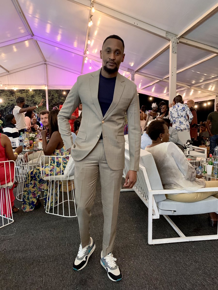 Baddest Presenter tweet media