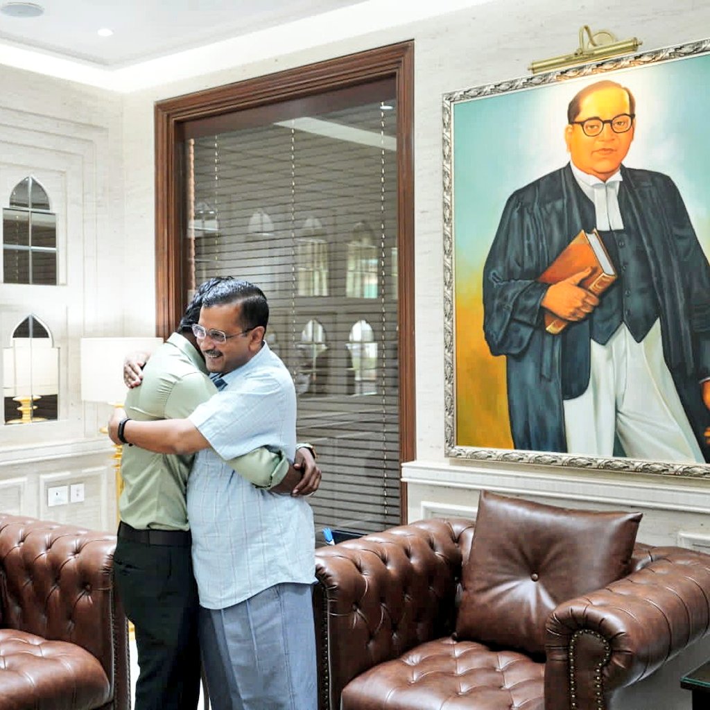 बाबा साहेब का सपना अधूरा,
केजरीवाल कर रहा है पूरा ❤️🇮🇳