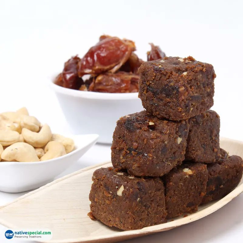 NativeSpecial's tweet photo. பொதிகை மற்றும் கொங்கு பகுதி மக்கள் தங்கள் குழந்தைகளுக்கென்று பிரத்யேகமாக தயாரிக்கும் இனிப்பு வகைதான் பேரிச்சை நட்ஸ் பர்பி. இது குழந்தைகளின் எதிர்ப்பு சக்தியினை அதிகரித்திடும்.
Buy now @ https://t.co/Zvk7UDYeiU
#nativespecial #traditional #snacks #sweet #nutsburfi #datesburfi https://t.co/9SHiCGFiuO