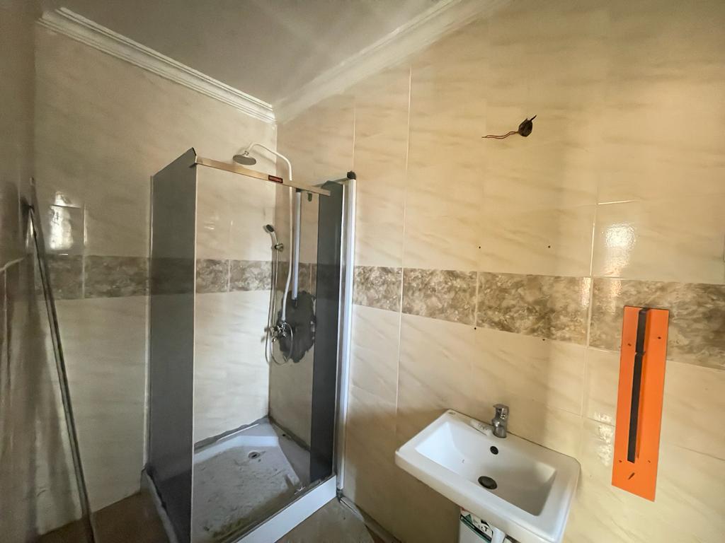 KingsPropertyL1's tweet photo. Three bedrooms apartment for rent at Ikate Elegushi 3m 
Self serviced. https://t.co/0CBao5En7G