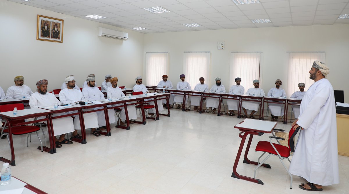 نفذ المعهد العالي للقضاء برنامجه التدريبي"التنفيذ على الشركات" لرؤساء وموظفي أقسام التنفيذ بالمحاكم، وذلك خلال الفترة من ٢٥ إلى ٢٦ سبتمبر ٢٠٢٢م.

قدم البرنامج فضيلة القاضي/ سيف بن سعود الناعبي.