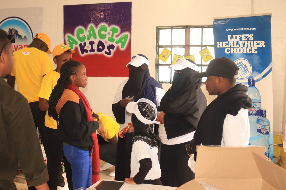 afia_ea's tweet photo. Tupo Site! Come hang out with us at the ASK Show 2022, for a good time and a taste of your favourite trusted fruit juices from Kevian Kenya
@Picknpeel_ea #acaciakids
#TupataneShowGround #afiafruitjuice https://t.co/eUCcnUzz63