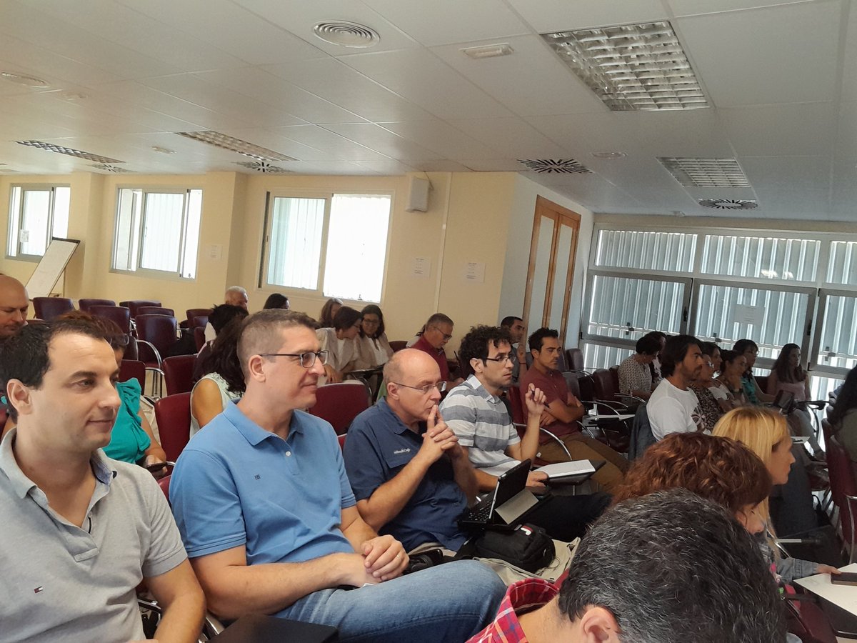 cepmalaga's tweet photo. Toda la red de formación de la provincia de Málaga, trabajando juntos en un Plan de Formación para nuestros Centros Educativos. #planesdeformación #XIXREDASESORAMALAGA @cepmalaga @cepronda @cepmarbellacoin @cepantequera @cepaxarquia https://t.co/BvZQEDIdx2