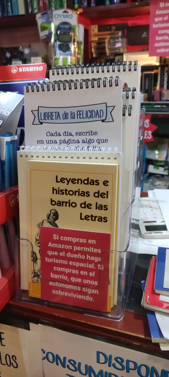 leila_na's tweet photo. Activismo pro-barrio y anti-Amazon en Madrid ❤ https://t.co/8a21pKfA1S