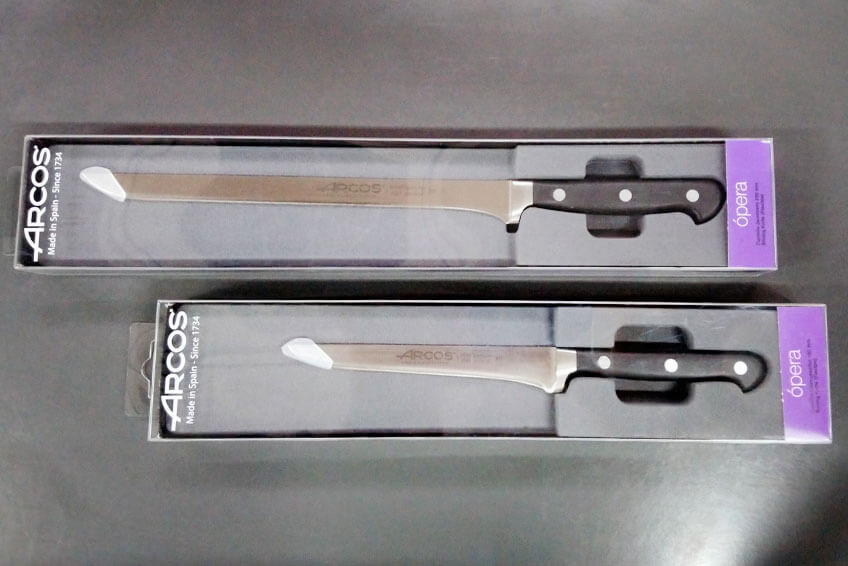 VillalbaenP29's tweet photo. En Hernández Vestuario Laboral & Menaje, en el #P29deVillalba, ponen a tu disposición la gran variedad de #cuchillosdecocina Arcos, que destacan por su #calidad y #diseño. Vas a encontrar: #cuchillos de #cocinero, #jamoneros, para #queso, deshuesadores…
https://t.co/EG1cEBsiuA https://t.co/p8jS85khi4
