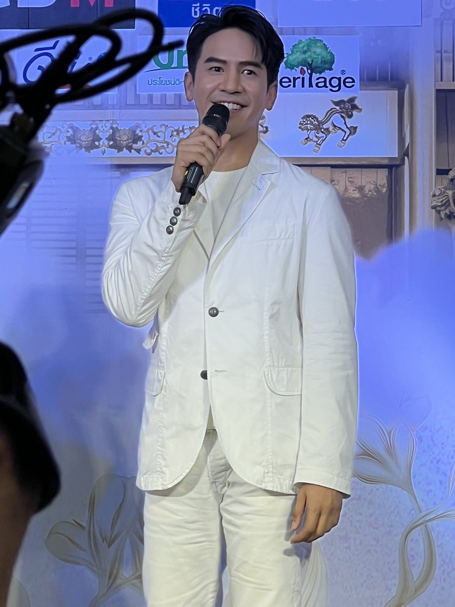 Pope118118's tweet photo. พิธีกรบอก พี่โป๊ปซุปตาร์สายบุญ ชอบทำบุญและชวนแฟนคลับไปทำบุญบ่อยๆ น่ารักก

 #กินเจเดอะมอลล์xPOPE https://t.co/CTmcrjdbxk