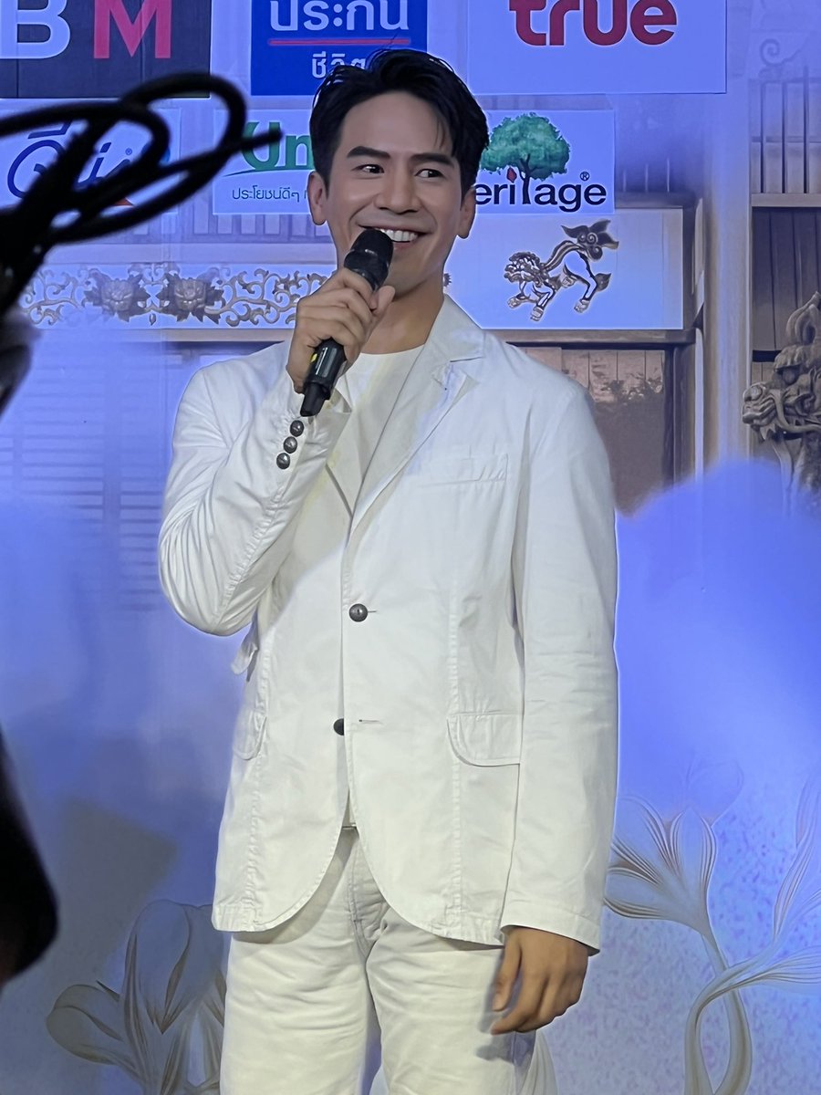 Pope118118's tweet photo. พิธีกรบอก พี่โป๊ปซุปตาร์สายบุญ ชอบทำบุญและชวนแฟนคลับไปทำบุญบ่อยๆ น่ารักก

 #กินเจเดอะมอลล์xPOPE https://t.co/CTmcrjdbxk