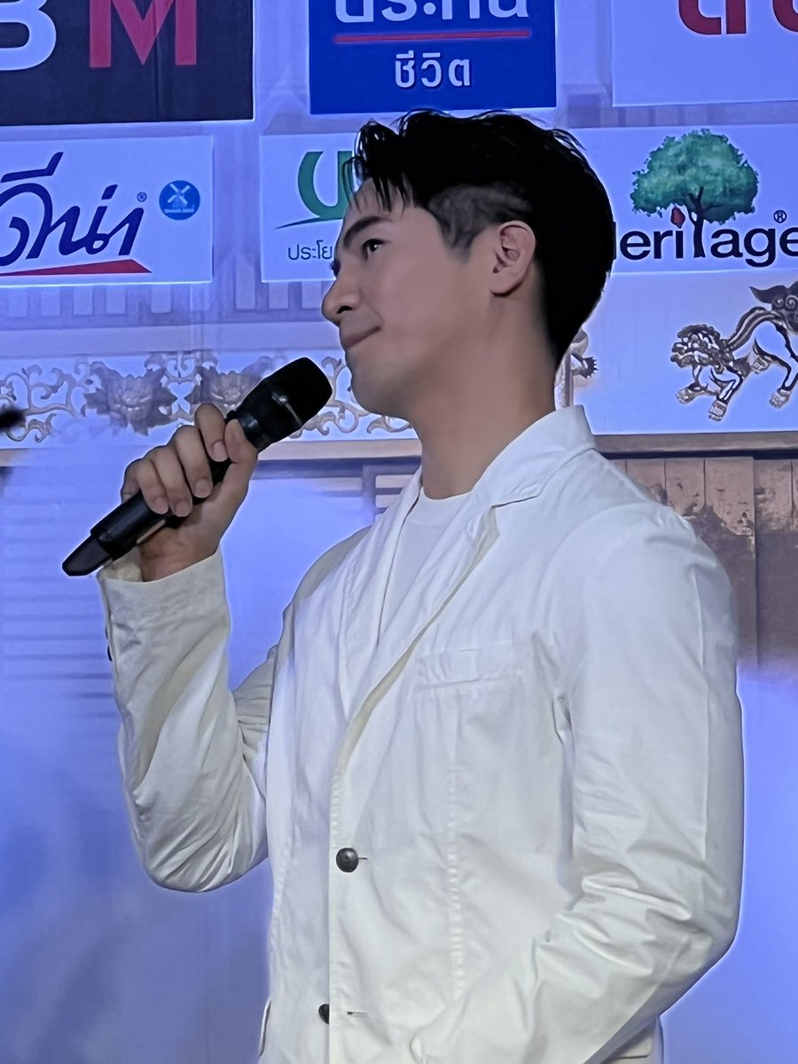 Pope118118's tweet photo. พิธีกรบอก พี่โป๊ปซุปตาร์สายบุญ ชอบทำบุญและชวนแฟนคลับไปทำบุญบ่อยๆ น่ารักก

 #กินเจเดอะมอลล์xPOPE https://t.co/CTmcrjdbxk