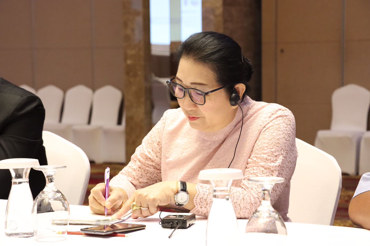UNDPLaoPDR's tweet photo. ๐ฃ URGENT ACTION NEEDED FOR LAO YOUTH โ๏ธ
๐ฑ๐ฆ Lao Youth are drivers of development ๐ @UNDPLaoPDR highlights URGENCY, EXECUTION of policies & the INCLUSION of youth in decision making in 6th National Human Development Report for #Laos๐ฅ
#LeaveNoOneBehind #youthsdgs #2030action https://t.co/4KSxgEWrIp
