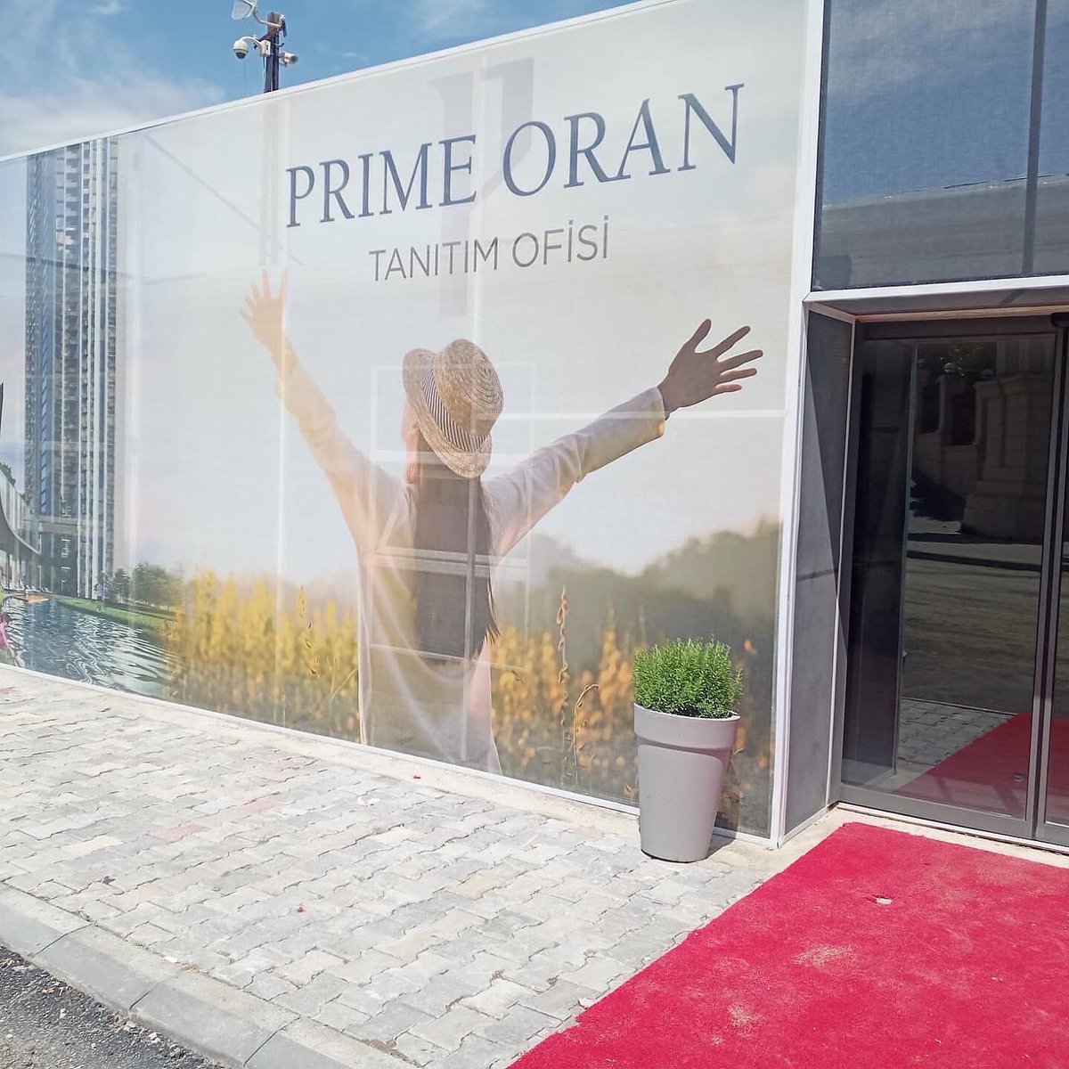 NormAll80836141's tweet photo. Norm-All satış modülünü tamamlamış nitelikli satış ekibi ile çözüm ortağı olduğumuz projelerimizden en hızlı büyüyeni Prime Oran.. Detaylı bilgi için satış ofisimize bekliyoruz.
#normall #normalleştiriyoruz #satışekibi #satışeğitimi #primeoran https://t.co/8cNbbAQ3Pw