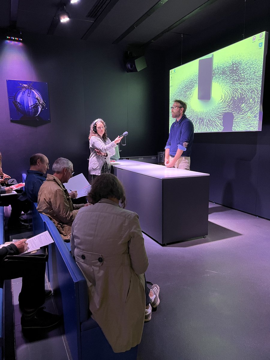 Espace_sciences's tweet photo. 🗞 Ce matin, nous accueillons les journalistes pour notre conférence de presse de rentrée !
Au programme : présentation de la nouvelle exposition « Magnétique » 🧲 avec @HeleneFischer67, le retour des conférences des #MardisEDS et bilan de la fréquentation estivale ☀️ https://t.co/alxq0rwnn4