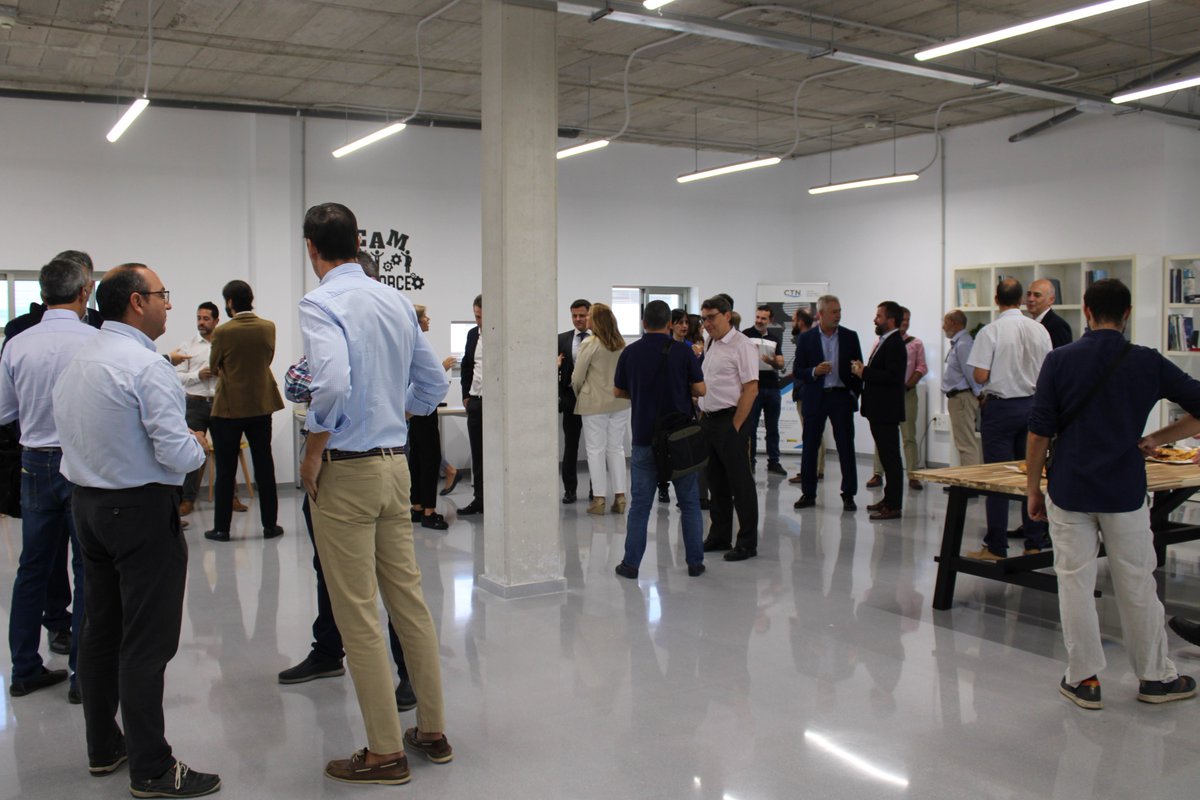 CTNInnova's tweet photo. Ya ha comenzado el desayuno empresarial "Presentación PERTE Naval" de #CTN.

Durante la mañana, @NavantiaOficial y #PYMAR  mostrarán las acciones a realizar englobadas en este proyecto centrado en la transformación de la cadena de valor del sector naval. 🔝 https://t.co/daqiJEIrkN
