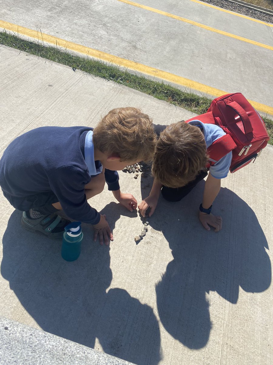 BIST_OL's tweet photo. During their Outdoor Learning lesson today @BIST_Y3B are exploring nature art at Lisi Lake. They are using resources they find to make art work. #outdoorlearning #natureart #funlessons #outsideschool https://t.co/EFaqFdw4x5