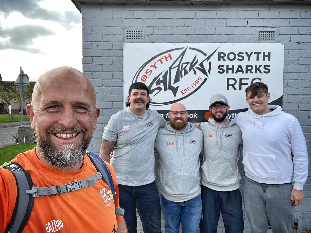 RuggerRun's tweet photo. A magic stop @RosythSharksRFC - lovely folk who love their rugby. 

Hope you get back in your clubhouse sooner rather than later!

Next stop - @ForresterRFC 12:30 - 1pm https://t.co/u24LVemjAH
