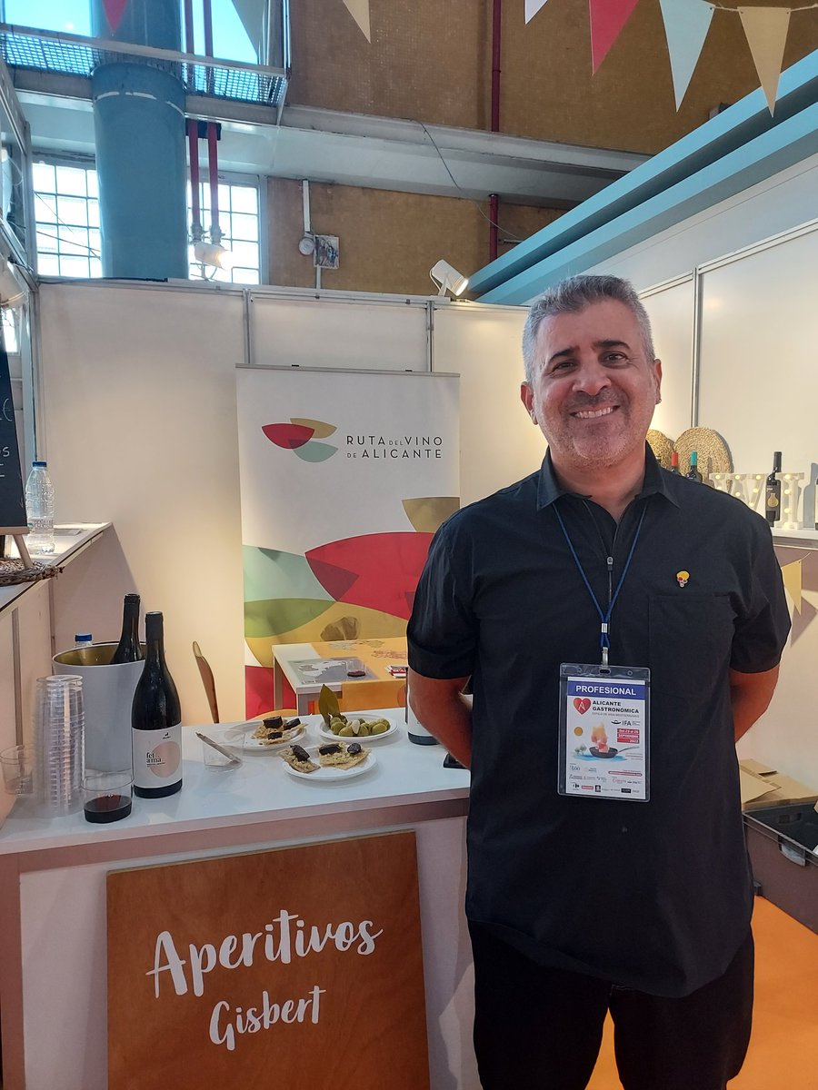 AGALACANT's tweet photo. Encantado de haber tenido presencia en la IV Edición de @AlicanteGastro1 de la mano de @rvalicante en el área de Saborea Costablanca. https://t.co/o4GolzIgRf