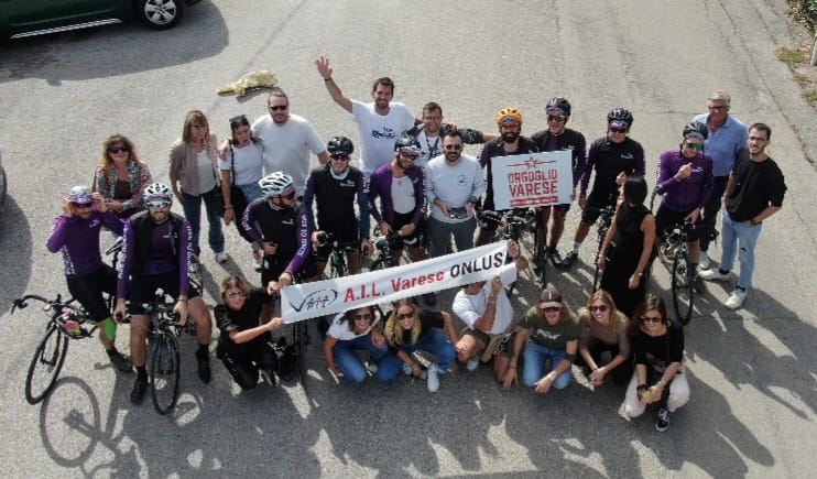 Missione compiuta per #ridetodonate! I ciclisti che hanno percorso oltre 350km per ricordare Luca Gaspari e raccogliere fondi contro la leucemia hanno raggiunto il traguardo di #vittorioveneto. Oltre 15.000 euro raccolti per AIL Varese. #orgogliovarese
