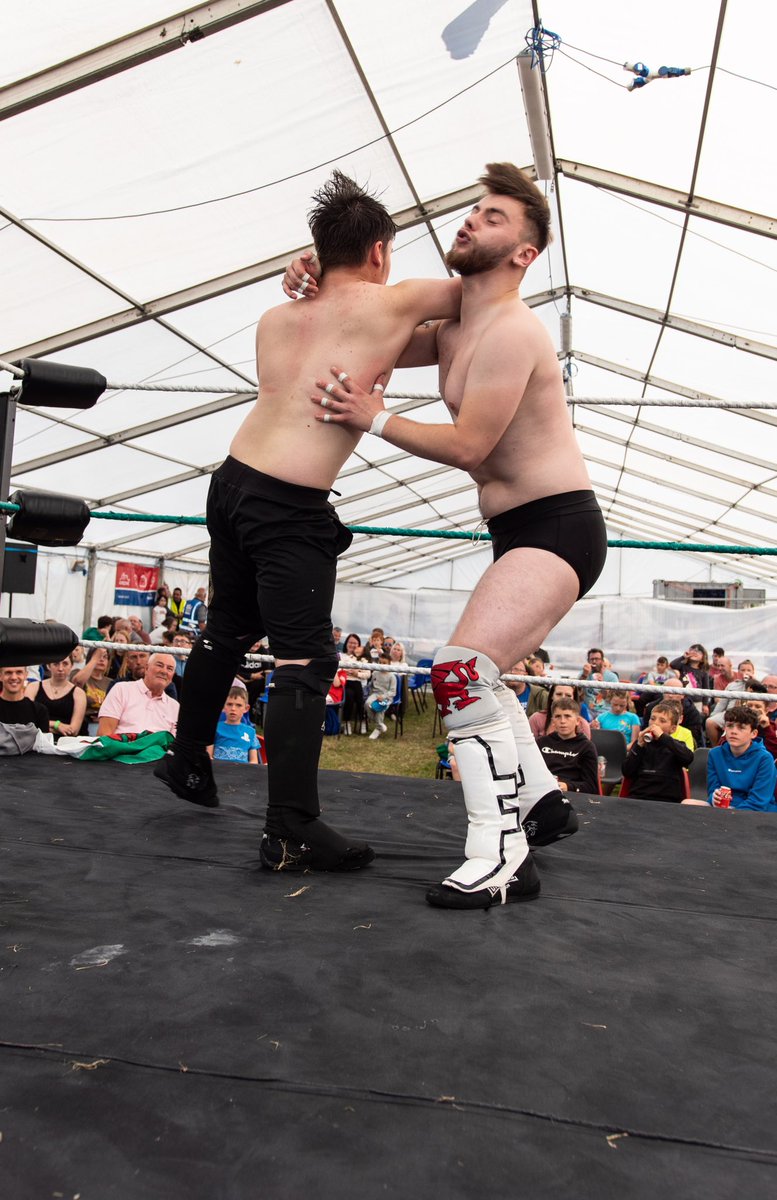 BenEvans_PW's tweet photo. Just set up a Twitter account so get following for updates on my progress 💪🏼 #wrestler #prowrestling #prowrestling #fitness #wrestling #WrestlingTwitter https://t.co/nVt5GMxplU
