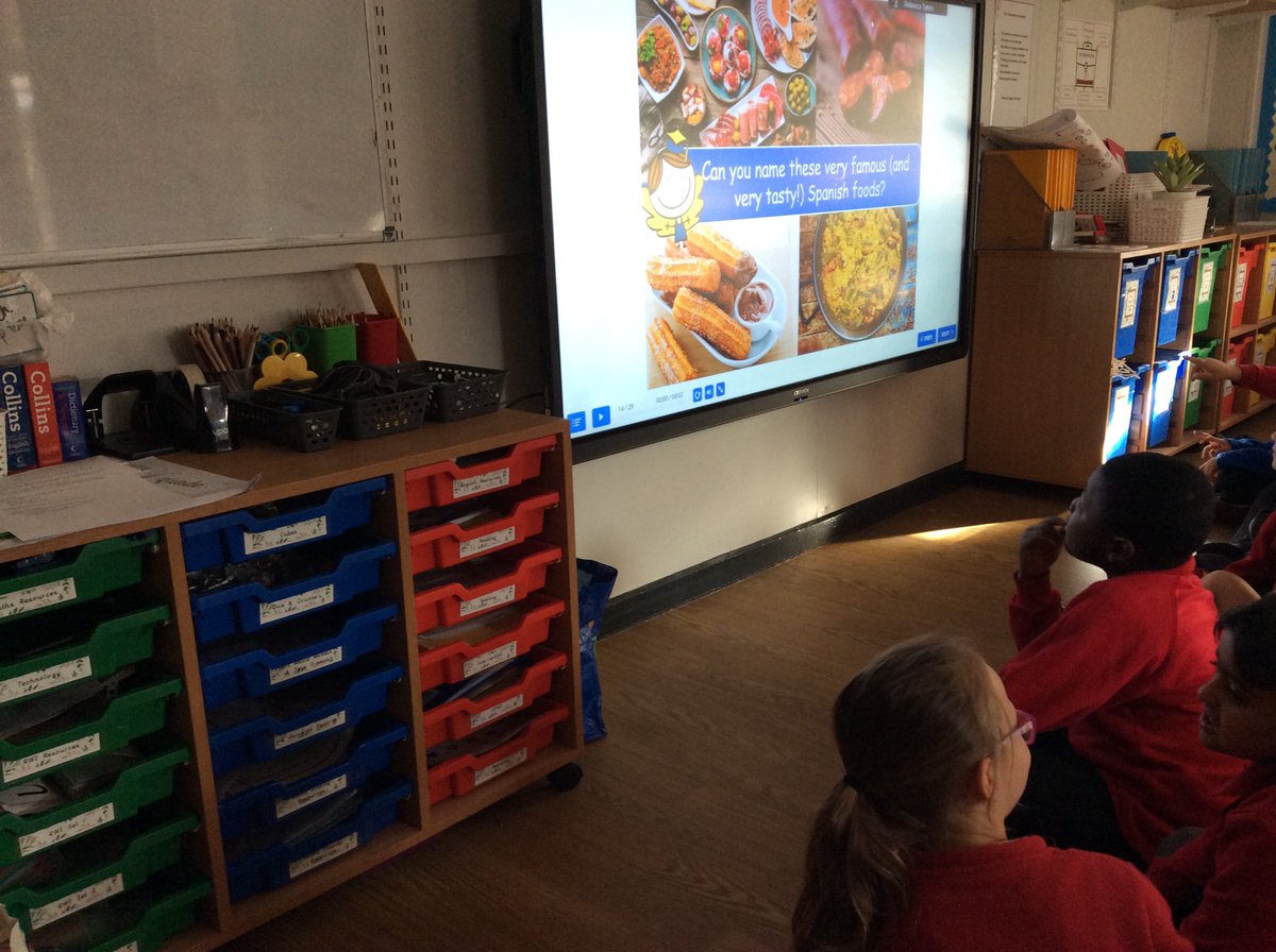 StoneferryPS's tweet photo. Year 2 have been learning some Spanish as part of European Day of Languages #spsyear2 #spsmfl https://t.co/rvPoN7Re8J