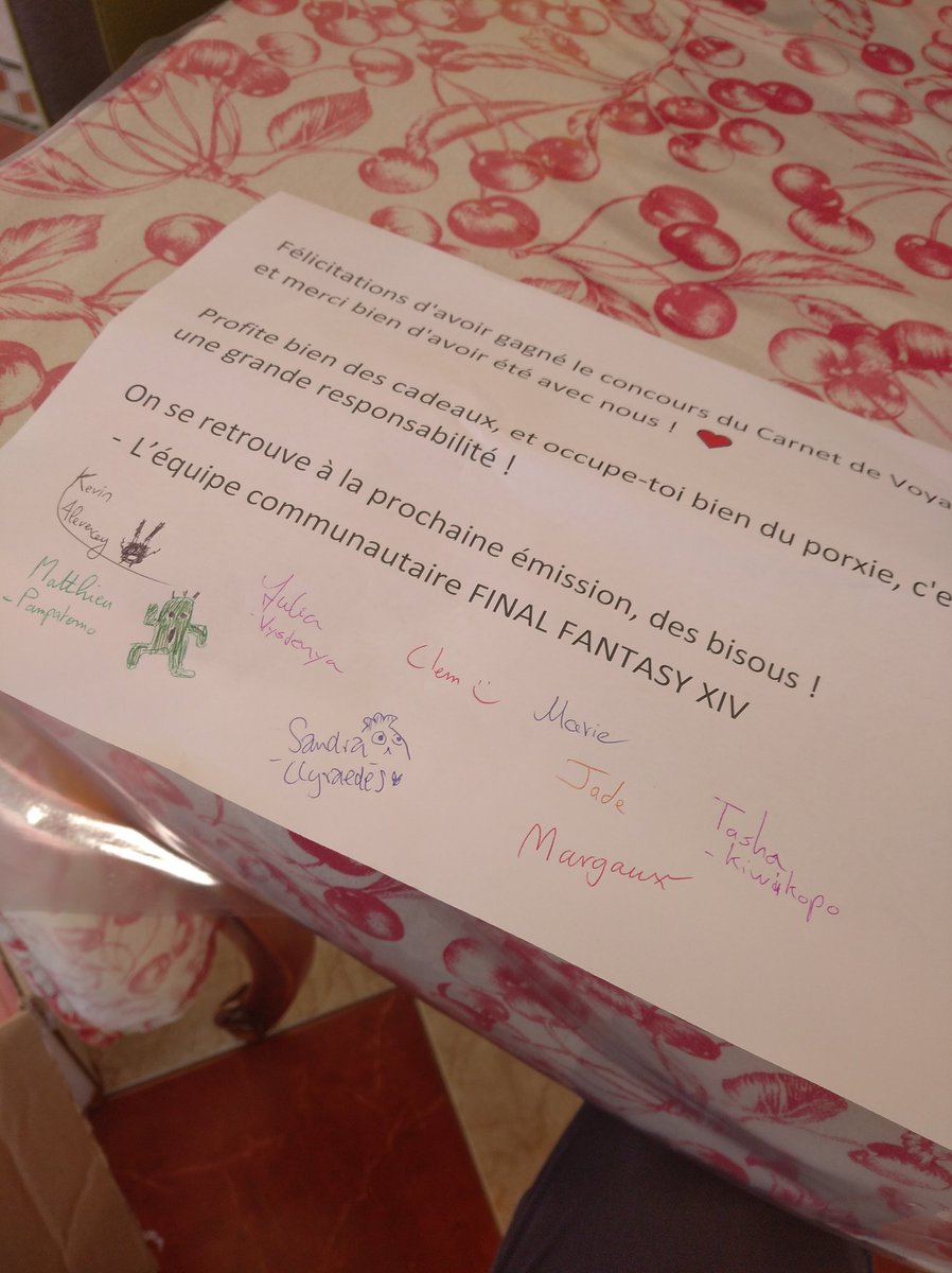 Corran_FR's tweet image. Je les ai reçu, il y a quelques jours mais je prends le temps maintenant de remercier @FF_XIV_FR pour l'envoi des lots de leurs concours dans le cadre journée communautaire. J'ai été ravi de combattre un des derniers boss de Final Fantasy XIV avec eux. Bon épopée à eux !